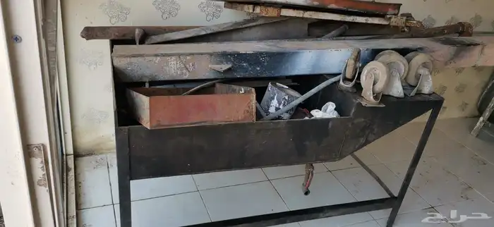 معدات ورش ومفكات مختلفه ( ورشه ) 2