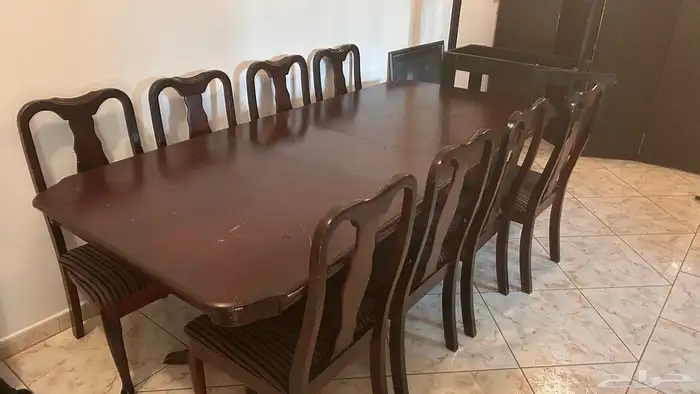 طاولة طعام 3