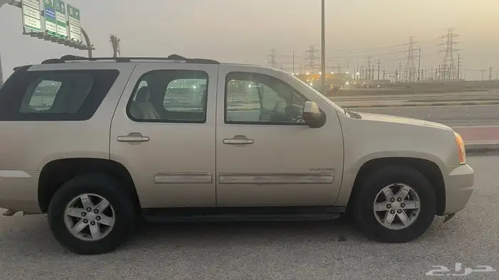 يوكن ذهبي قصير 2012 0