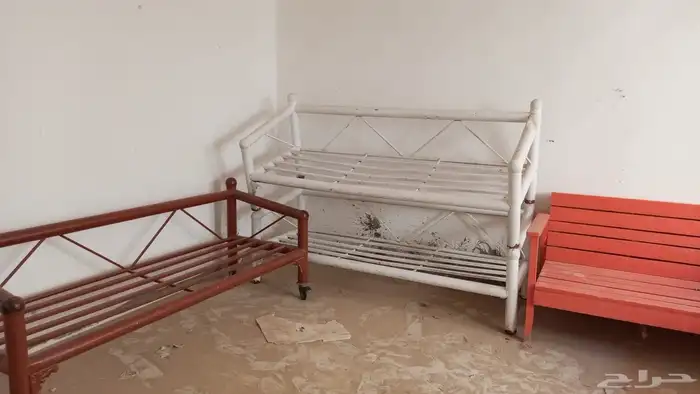كنب كراسي مغاسل حديد جلسات ابواب للبيع 1