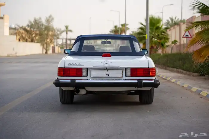 للبيع سيارة مرسيدس SL560 كلاسيك موديل 1987 2