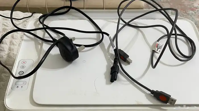 طابعة hP شبه جديد 8