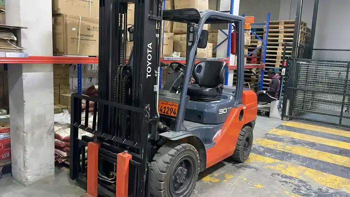 تليهندر جي سي بي مان لفت سيزر لفت فوركلفت رافعات شوكيه 3