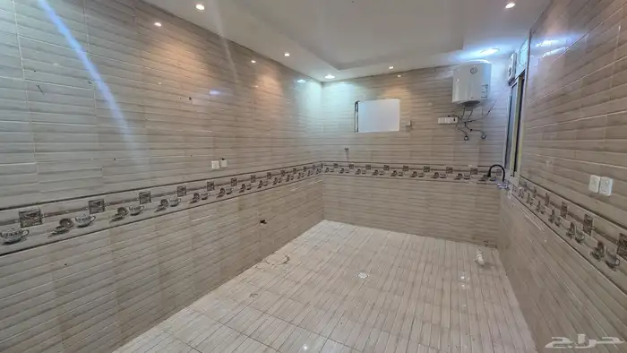 شقة حي طويق اربع غرف بسطح 2