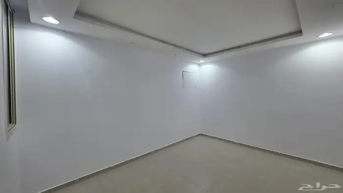 شقة حي طويق اربع غرف بسطح 3