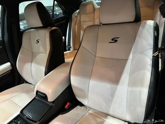 كرايزلر S300 موديل 2021 فل كامل نظيف 7