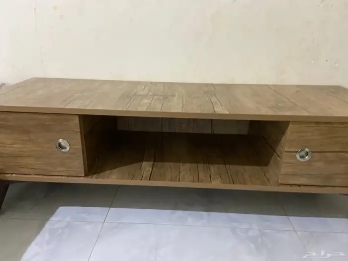 طاولة تلفزيون 1