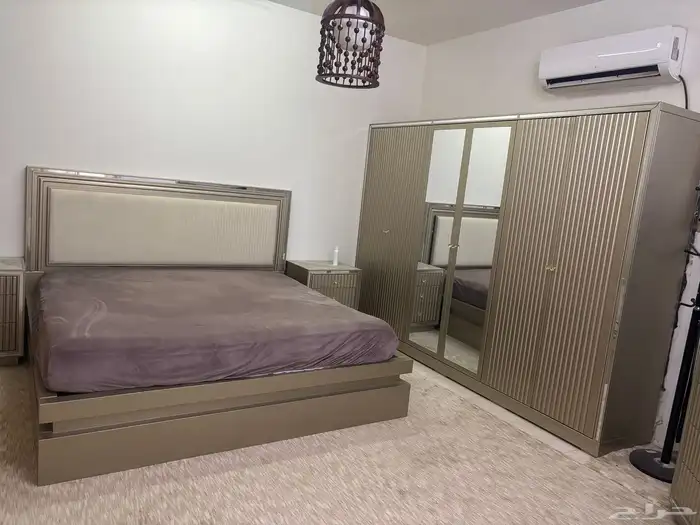 اثاث معا اجهزتها الكهربائية على الشرط 1