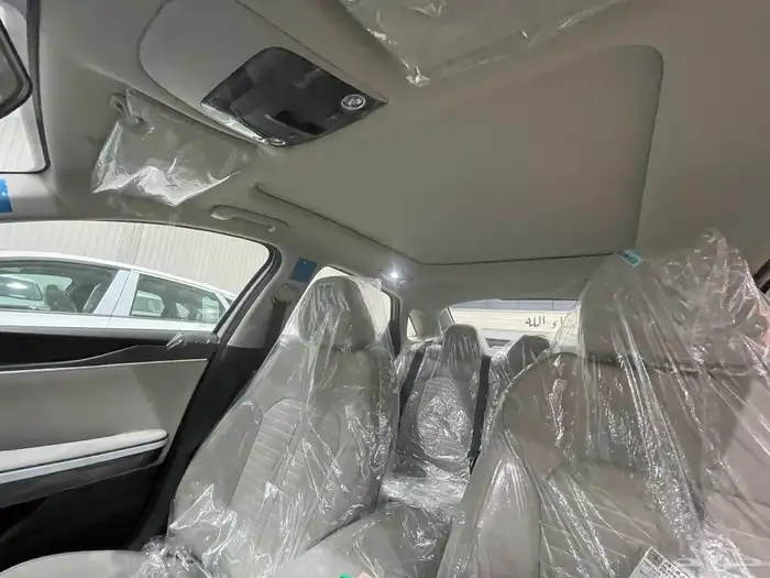 كيا K5 استاندر مطور 2025 9