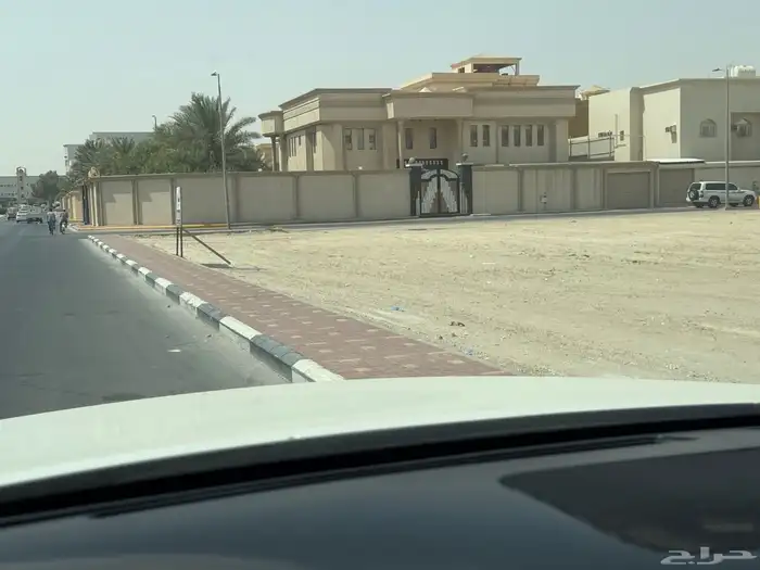 اراضي للبيع على طريق محمد بن فهد تجاري في الهفوف 1
