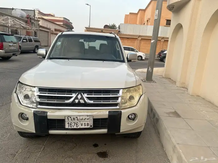 باجيرو 2010 للبيع 2