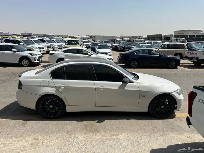BMW 330i 2006. اعلى فئة 1