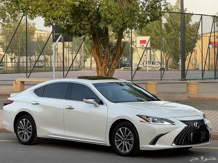لكزس-ES250-2023(ممشي42الف)بحاله الوكاله 3