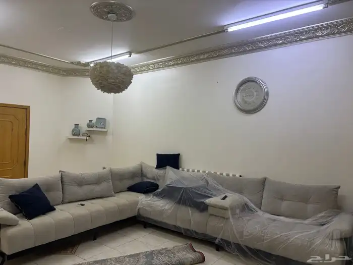 اثاث معا اجهزتها الكهربائية على الشرط 4
