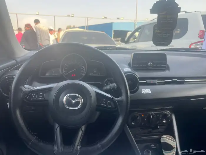 مازدا cx3 اللون اسود بدي وكالة قير و ماكينة سليمة 4