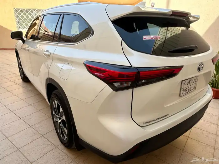 تويوتا هايلاندرنص فل 2020 ممشى30 الف كم مخزن 3