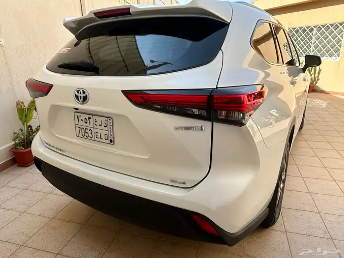 تويوتا هايلاندرنص فل 2020 ممشى30 الف كم مخزن 4