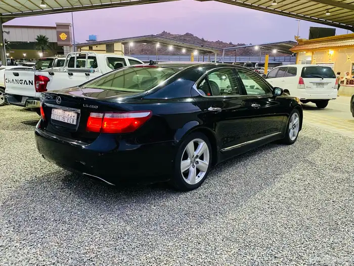 لكزس LS 460 2009 7
