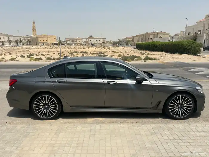 بي ام دبليو 740BMW 2018 سعودي الناغي للسيارات 4