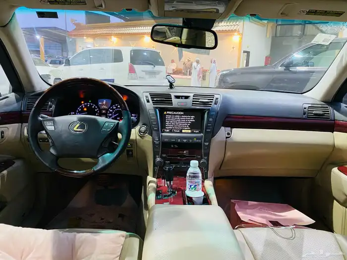 لكزس LS 460 2009 9