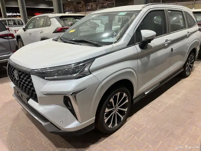 تويوتا فيلوز GLX 2025 جميع الالوان كاش واقساط 8