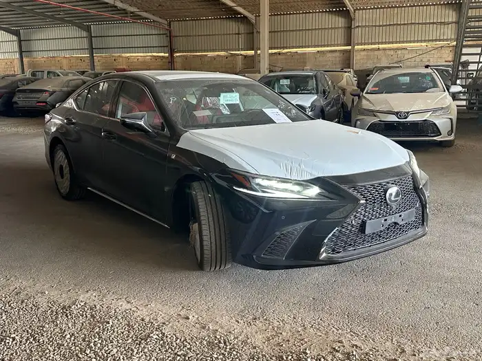 لكزس ES350FF بنزين لون اسود سعودي 2