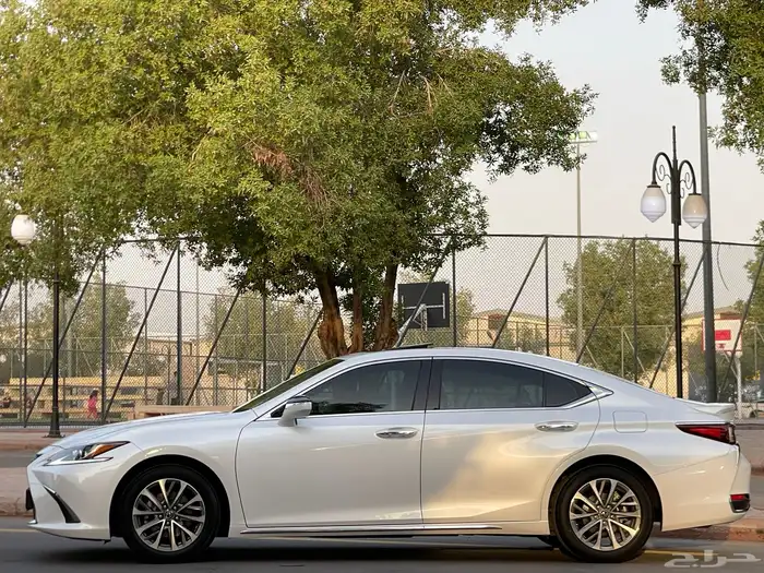 لكزس-ES250-2023(ممشي42الف)بحاله الوكاله 16