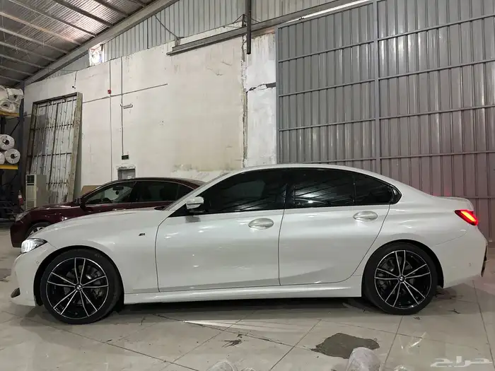 بي ام دبليو 330i - موديل 2023 - الممشى 50 الف 5