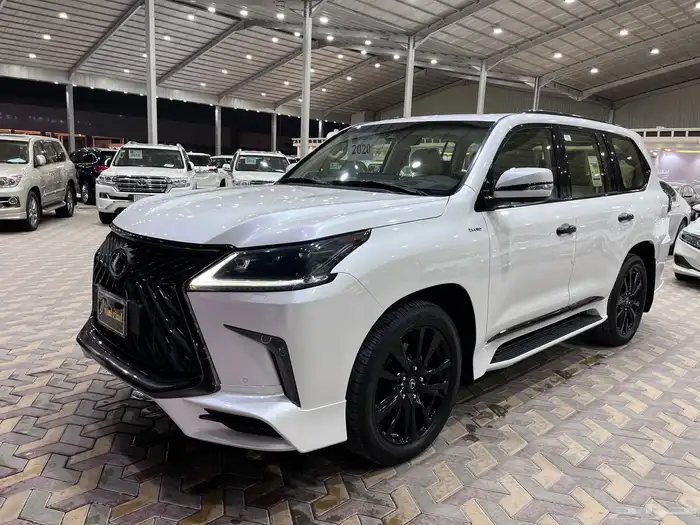 للكزس LX570 بريمي بلاك ايديشن 2020 1
