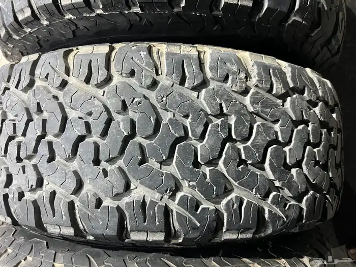 جنوط فيولا مقاس 17 اسود مع كفرات حجرية ود وأي نضيفه بالمره 27