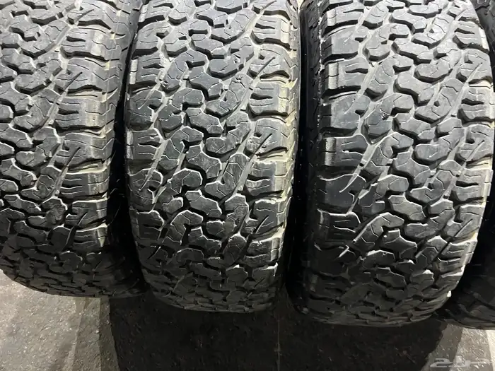 جنوط فيولا مقاس 17 اسود مع كفرات حجرية ود وأي نضيفه بالمره 30