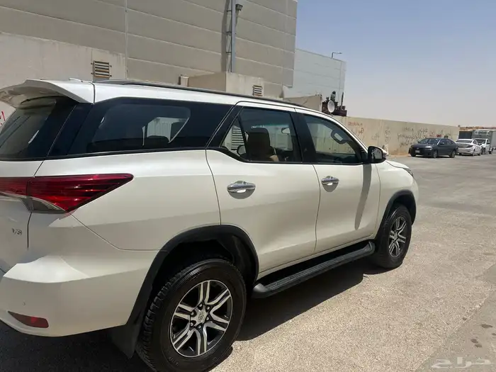 تويوتا فورشنر 2022 v6. ماشي 49.000 5