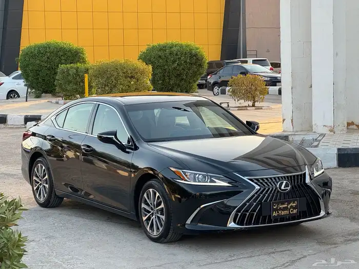 لكزس ES300H-هايبرد2024 عبداللطيف جميل 2