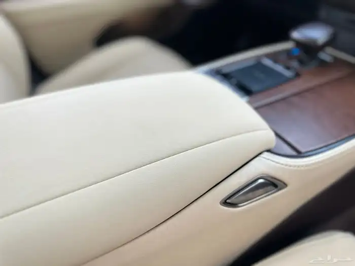 لكزس LS350 موديل 2018 عبداللطيف جميل بدي وكاله 19