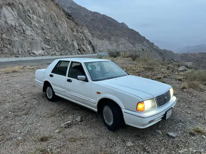 للبيع سدرك 2000 نظيف جدا بمكة جاهز 6