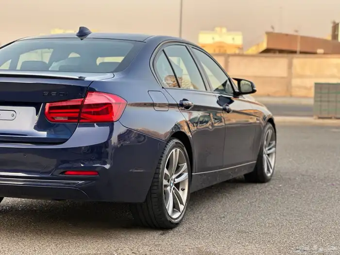 بي ام دبليو 320i غاية للمستخدم باذن الله. 7