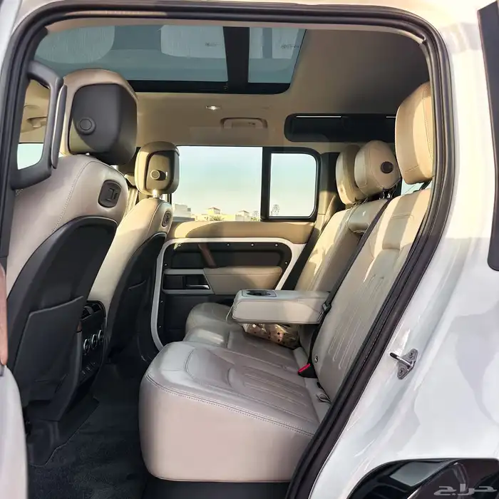 ديفندر HSE 2022 13