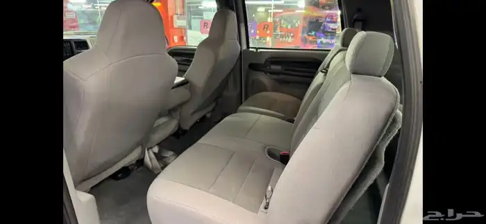 فورد اكسكيرجن مخزن ford excursion 2005 9