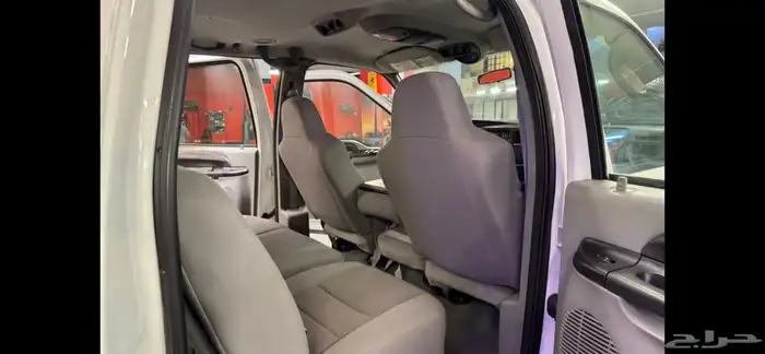 فورد اكسكيرجن مخزن ford excursion 2005 13