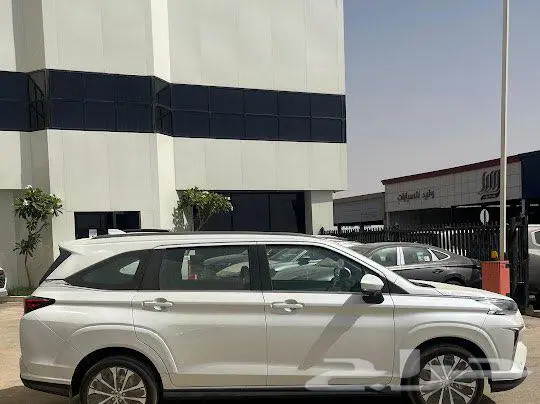 تويوتا فيلوز GLX كاش او اقساط 13