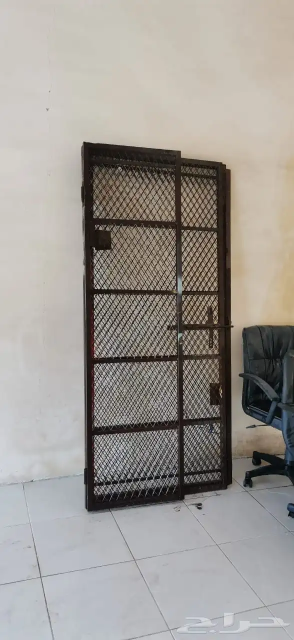 معدات ورش ومفكات مختلفه ( ورشه ) 15