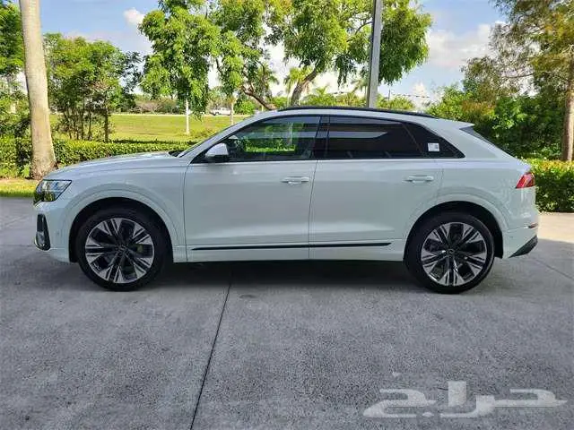 اودي Q8 55 Premium 2025 5