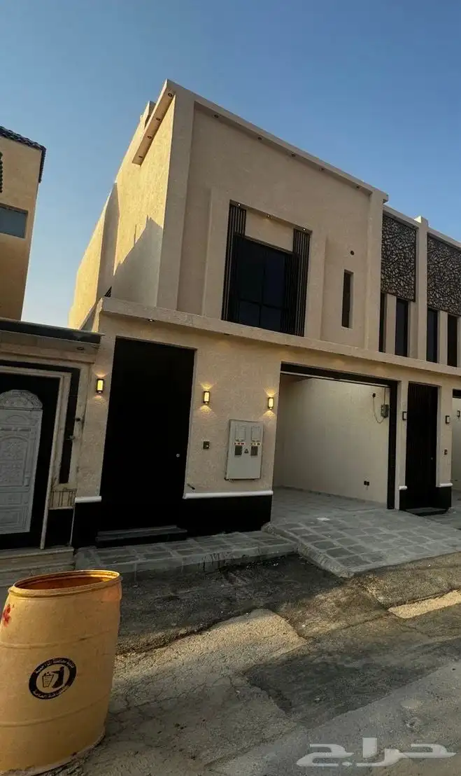 للبيع تاون هاوس وادوار مستقله بالمزاحمية حي طويق 0