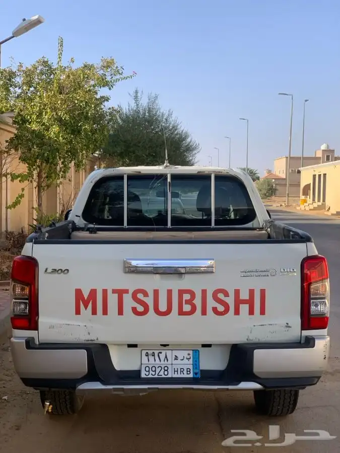 متسوبيشي l200 موديل 2020 4