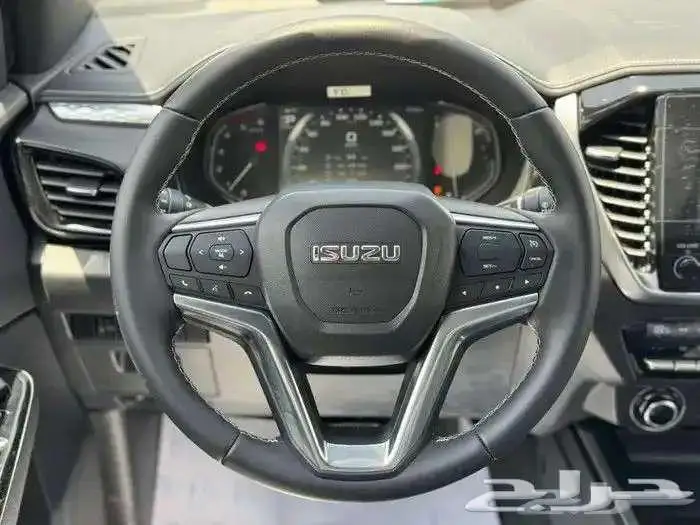 إيسوزو ديماكس غمارتين ( LS - GT ) فل كامل 2025 بسعار منافسه 3