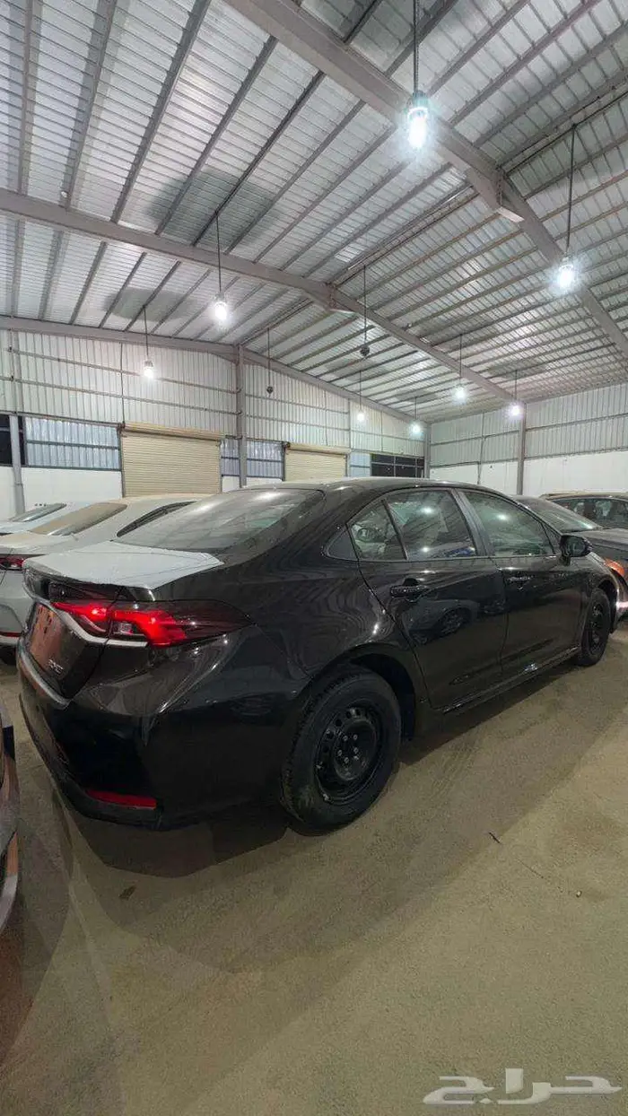 تويوتا كورولا ستاندر مكينه 2.0 سي سي 2025 3