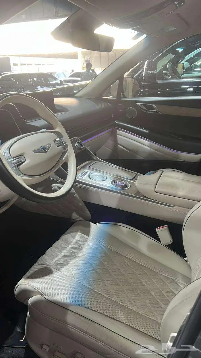 جنسس GV80 موديل 2021- معرض خلف للسيارات 12