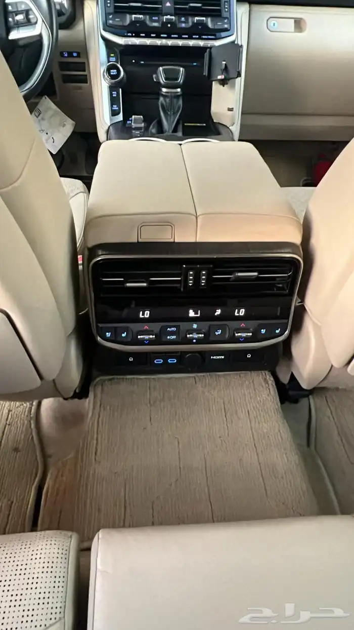 لاندكروزر VXR 2023 وكالة 14