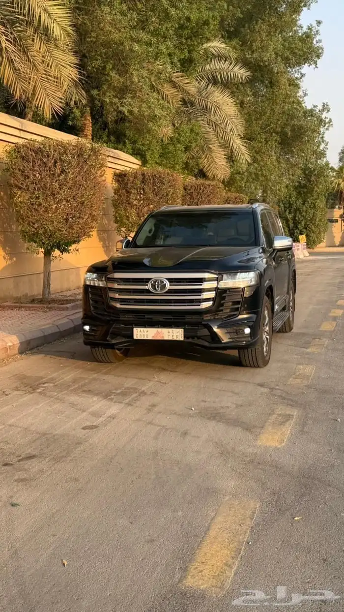 لاندكروزر 2023 الوليد 2
