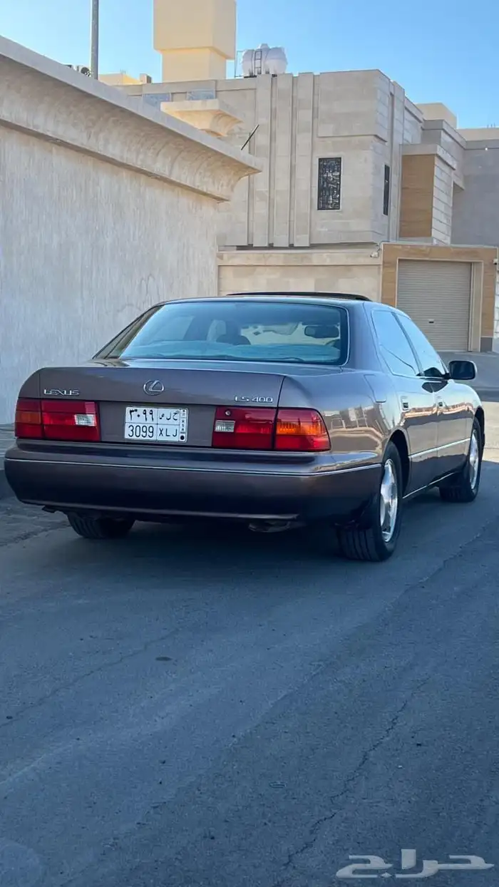 لكزس 2000 ال اس 7